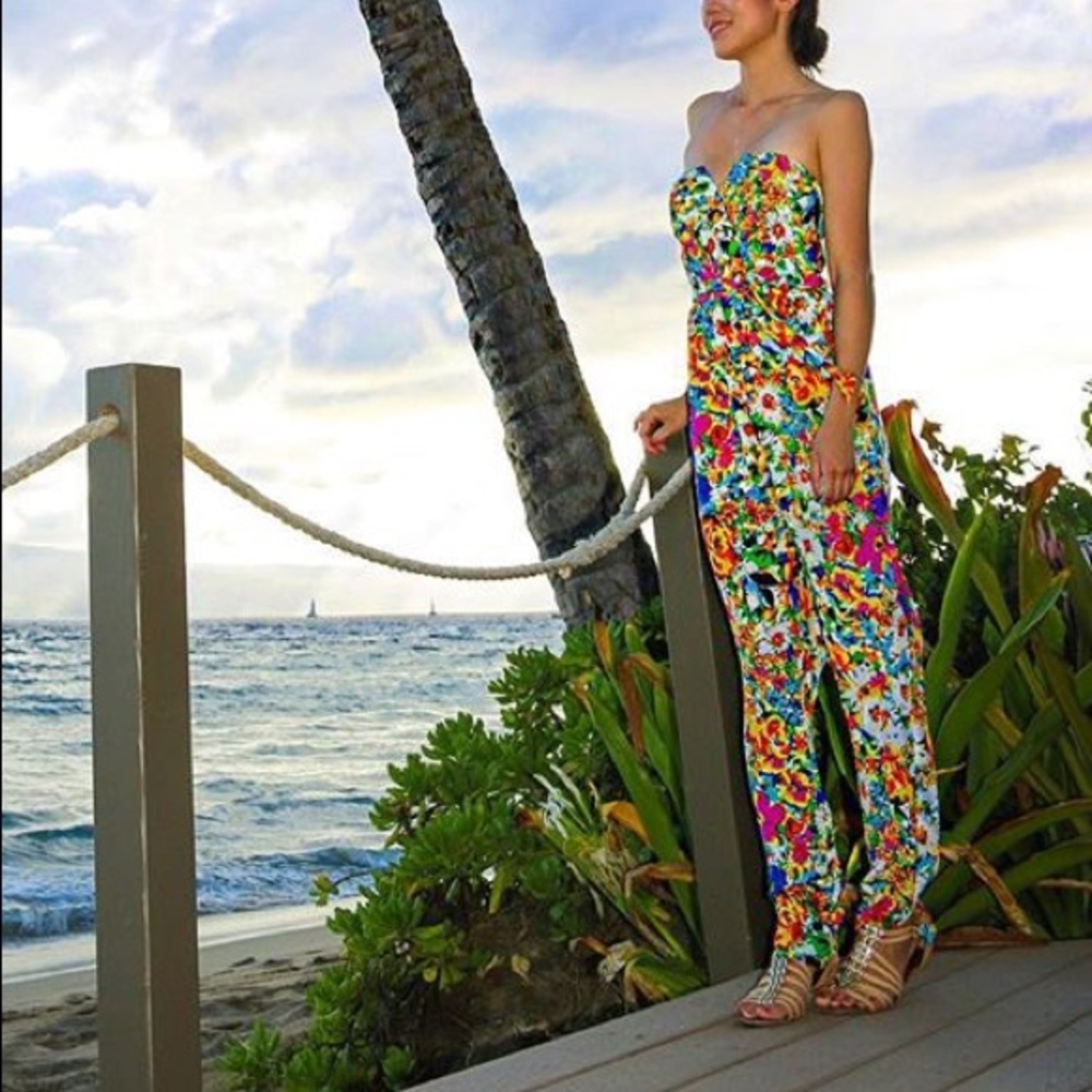 Floral jumpsuit yumi kim size small cute sexy
